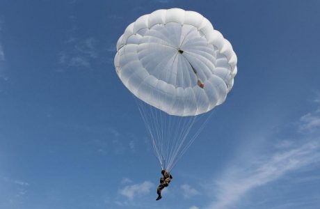 самостоятельный прыжок с парашютом